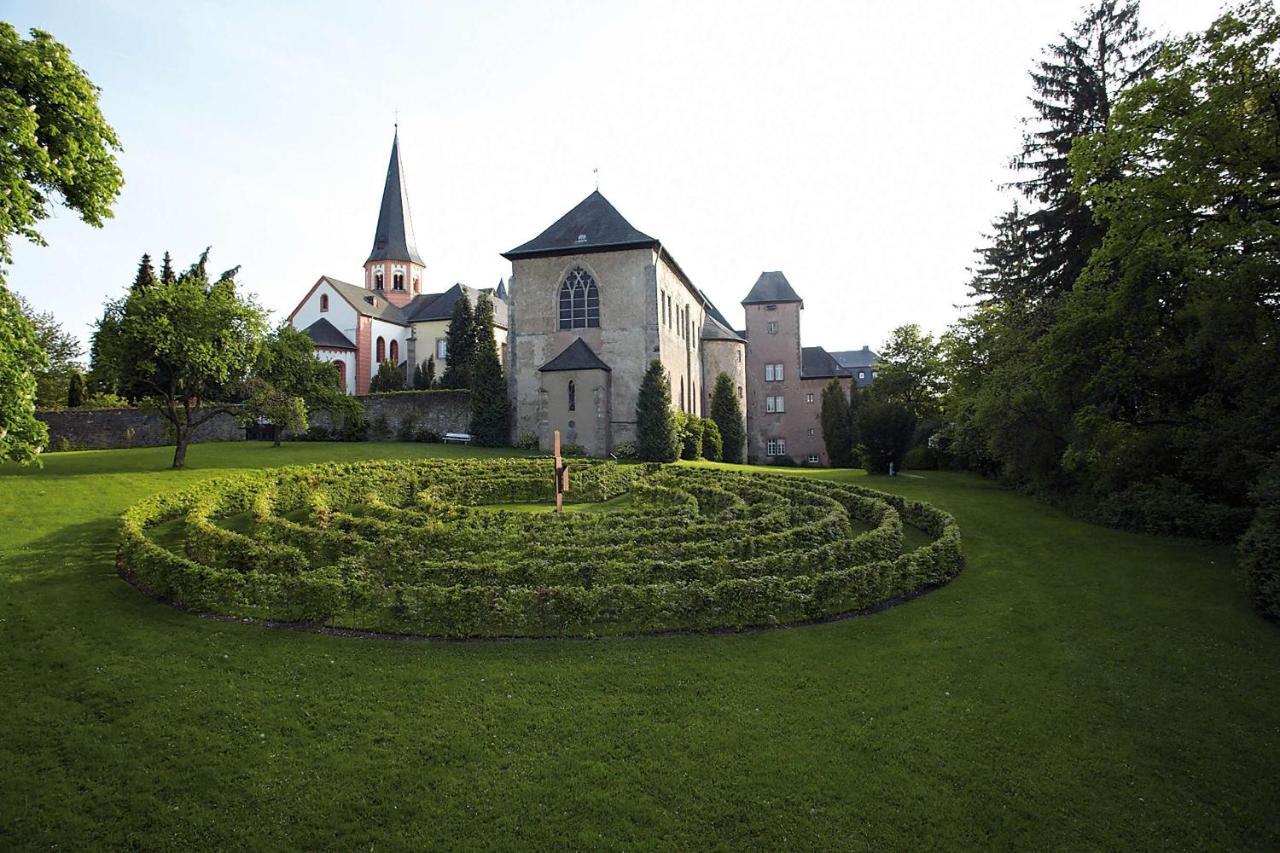 Kloster Steinfeld Gaestehaus Kall Exterior foto